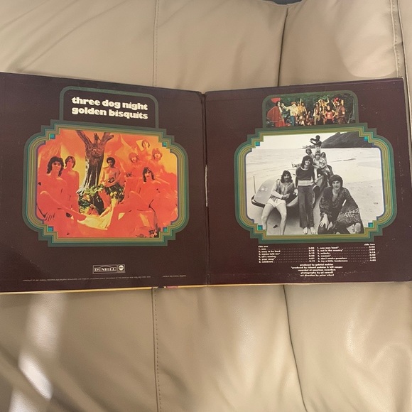Three Dog Night Golden Biscuits 1971 Vinyl Record - Picture 3 of 3